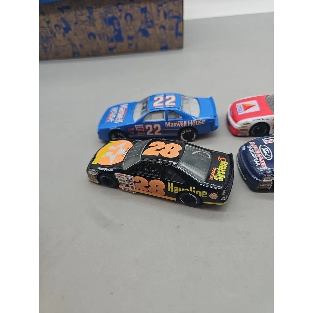 1:43 Racing Champions NASCAR Lot Of 5  1991 Ford‎ #89 Evinrude Jim Sauter 28 22